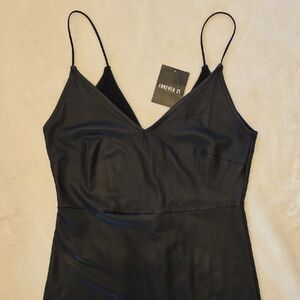 Forever 21 Sleek Black Form Fitting Dress Size Medium